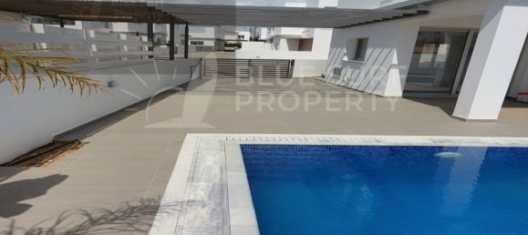 4 chambres Villa à Paralimni, Cyprus No. 9219 5