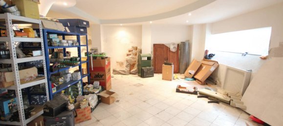 Propiedad comercial de 3 habitaciónes en Cagliari, Italy No. 50081 7