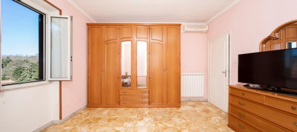 3 rooms Apartment in Formello, Italy No. 16455 16