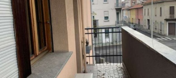 Квартира с 3 комнатами в Леньяно, Италия № 226841 7