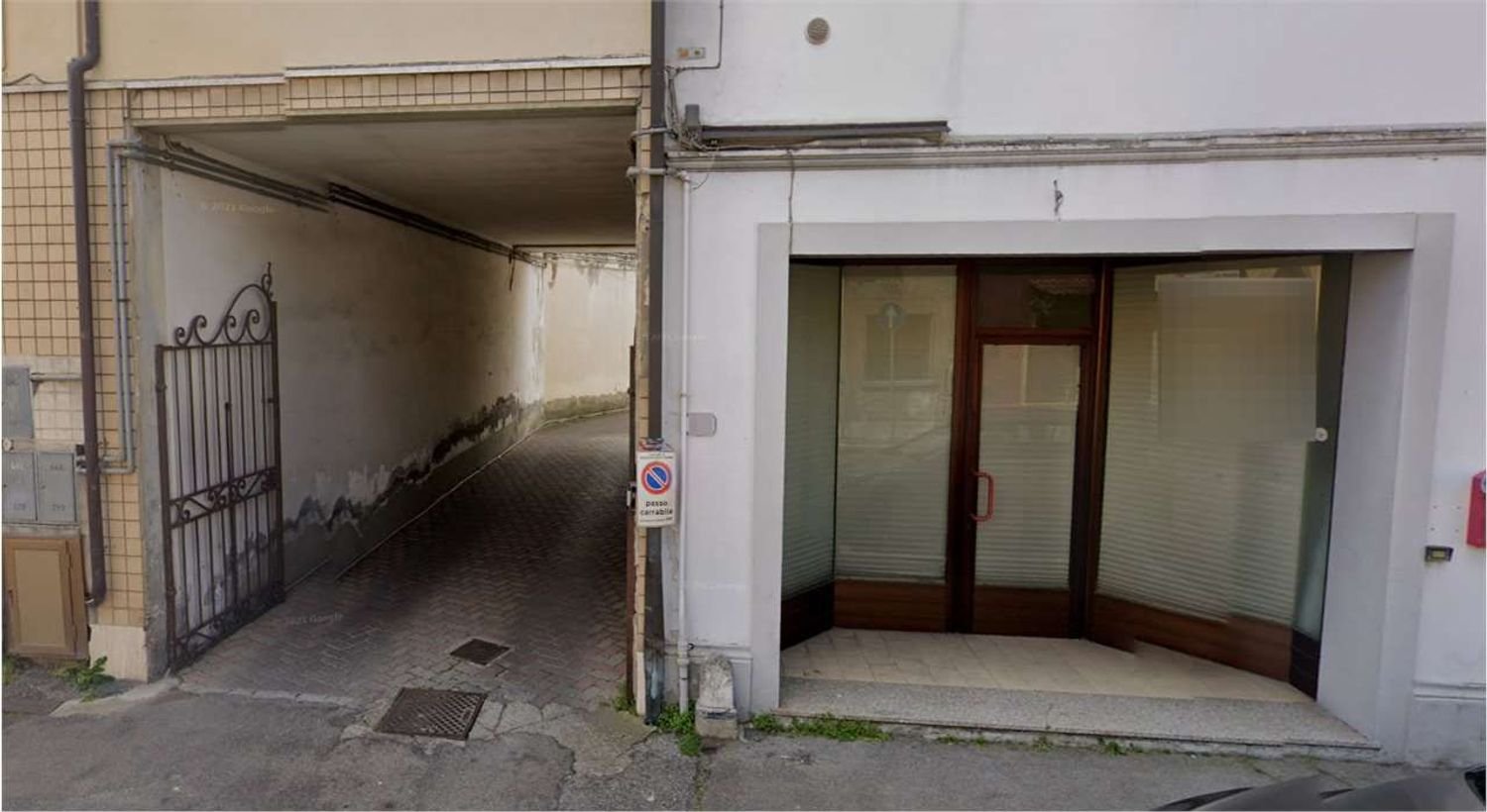 49m² Commercial property in Monsummano Terme, Italy No. 280304