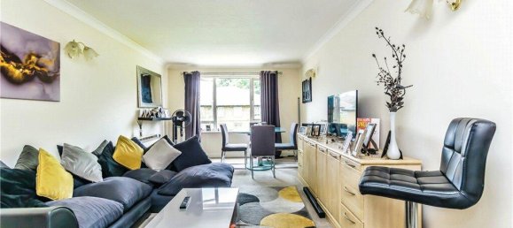1 bedroom Apartment in South Croydon, United Kingdom No. 8019 3