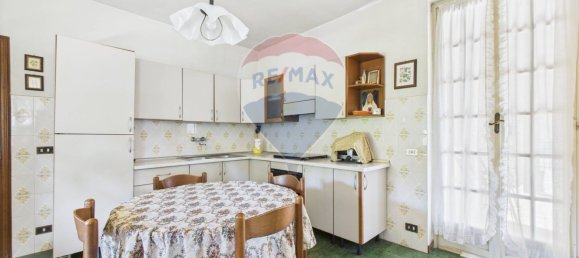 Дом с 11 спальнями в Санта Мария делла Верза, Италия № 329669 9