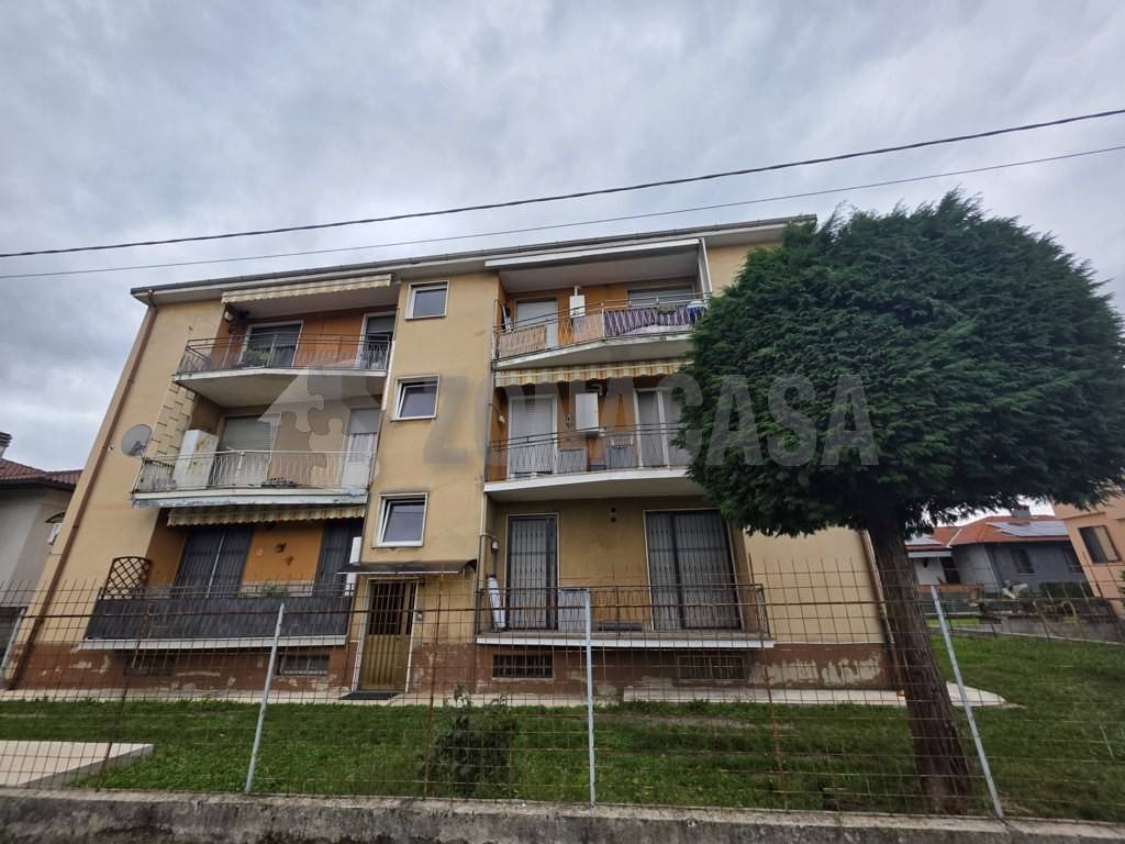 2 chambres Appartement à Lonate Ceppino, Italy No. 312180