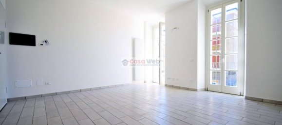 Apartamento de 3 habitaciónes en Maccagno con Pino e Veddasca, Italy No. 147412 10