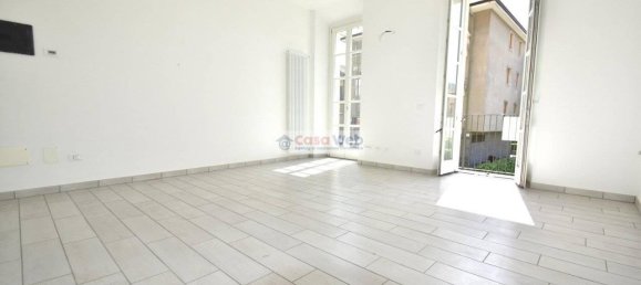 Apartamento de 3 habitaciónes en Maccagno con Pino e Veddasca, Italy No. 147412 11