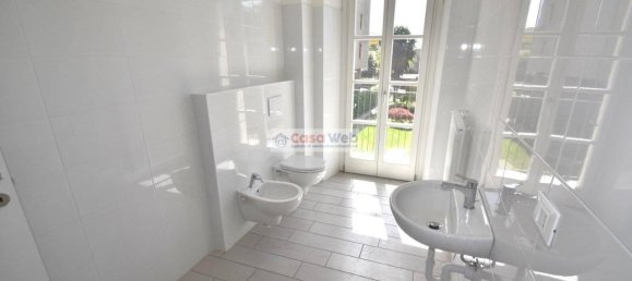 Apartamento de 3 habitaciónes en Maccagno con Pino e Veddasca, Italy No. 147412 16