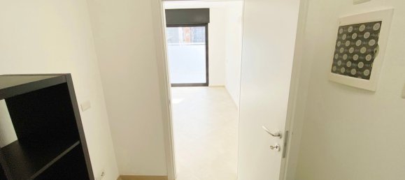 Gewerbliche Immobilie in Legnano, Italy 58m², Nr. 144469 15