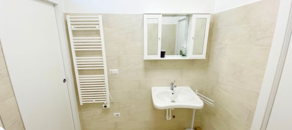 Gewerbliche Immobilie in Legnano, Italy 58m², Nr. 144469 22