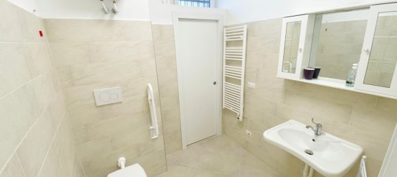 Gewerbliche Immobilie in Legnano, Italy 58m², Nr. 144469 17