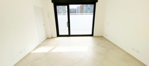 Gewerbliche Immobilie in Legnano, Italy 58m², Nr. 144469 7