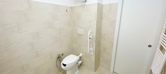 Gewerbliche Immobilie in Legnano, Italy 58m², Nr. 144469 18