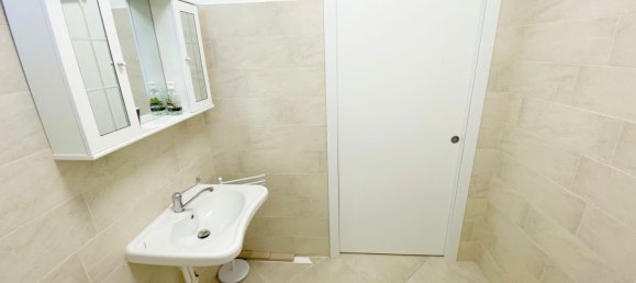 Gewerbliche Immobilie in Legnano, Italy 58m², Nr. 144469 23