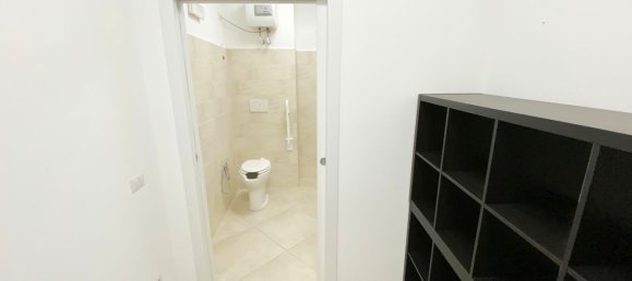 Gewerbliche Immobilie in Legnano, Italy 58m², Nr. 144469 16