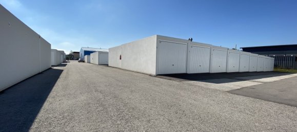 Garage in Hörsching, Austria, Nr. 127546 3