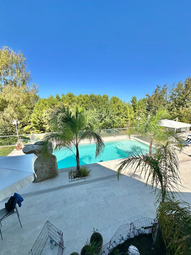 9 bedrooms Villa in Pescara, Italy No. 350897