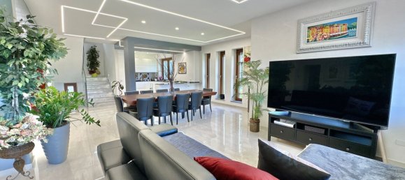 9 bedrooms Villa in Pescara, Italy No. 350897 3