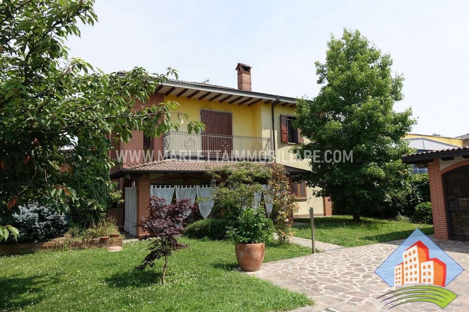 6 rooms Villa in Casaletto Ceredano, Italy No. 149607