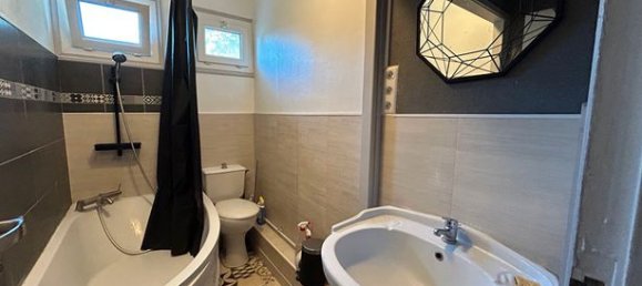 Дом с 8 спальнями в Сент-Этьен-дю-Рувре, Франция № 315909 5