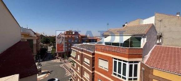 3 bedrooms Penthouse in Valdepenas, Spain No. 169599 6