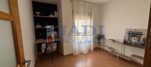 3 bedrooms Penthouse in Valdepenas, Spain No. 169599 13