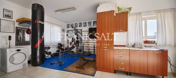 Мезонет с 4 спальнями в Санта-Венера, Мальта № 2231 12