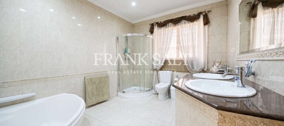 Мезонет с 4 спальнями в Санта-Венера, Мальта № 2231 8