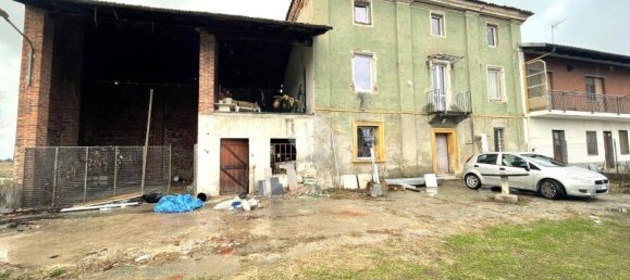 2 bedrooms House in Chivasso, Italy No. 144041 39