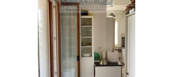 4-Zimmer Wohnung in Rome, Italy, Nr. 44165 12