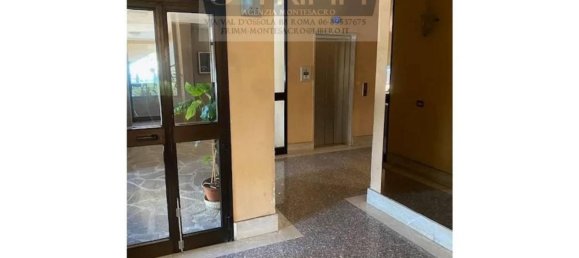 4-Zimmer Wohnung in Rome, Italy, Nr. 44165 3