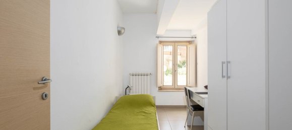 5 rooms Apartment in Siena, Italy No. 65446 5