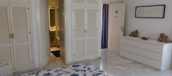 Villa de 5 dormitorios en Marbella, Spain No. 96110 16