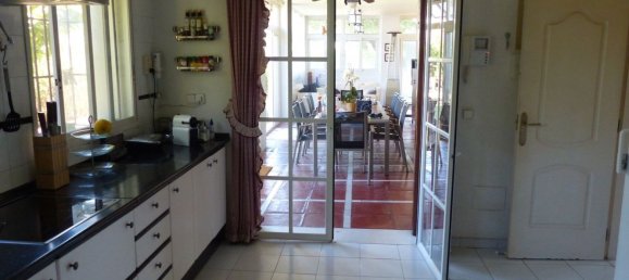 Villa de 5 dormitorios en Marbella, Spain No. 96110 10