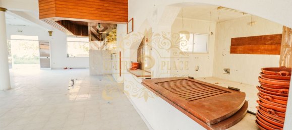 11 bedrooms House in Sesimbra, Portugal No. 136477 14