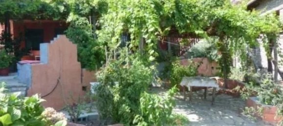 Propiedad comercial de 4 dormitorios en Mouresi, Greece No. 4159 2