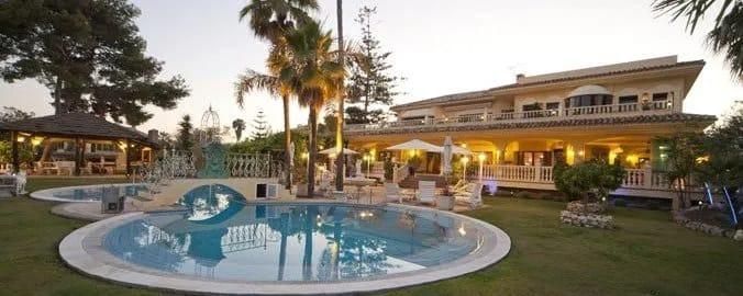 12 bedrooms House in Marbella, Spain No. 201802