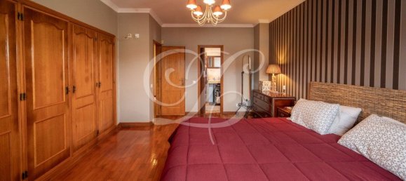 3 bedrooms House in Cascais, Portugal No. 100160 17