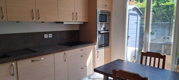 3 bedrooms House in Nanterre, France No. 356792 3