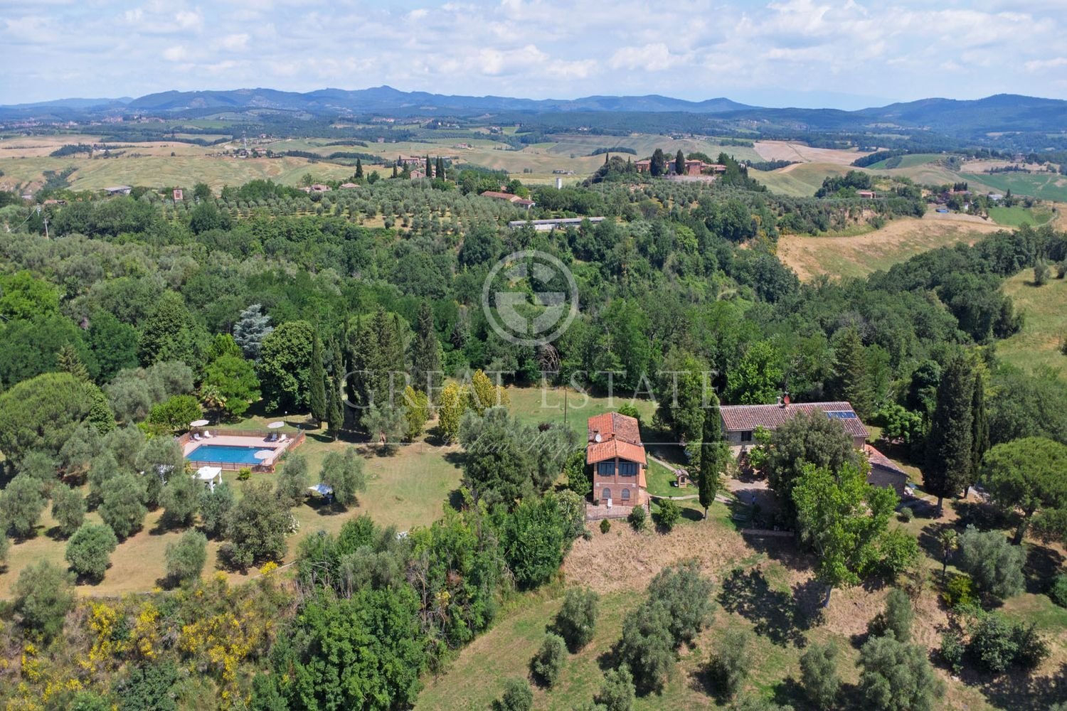 9 rooms House in Asciano, Italy No. 231886