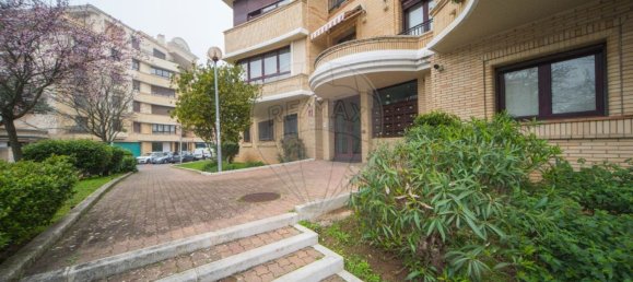 Apartamento de 2 dormitorios en Loures, Portugal No. 56565 32