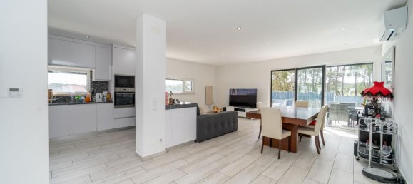 5 bedrooms House in Sesimbra, Portugal No. 6906 6