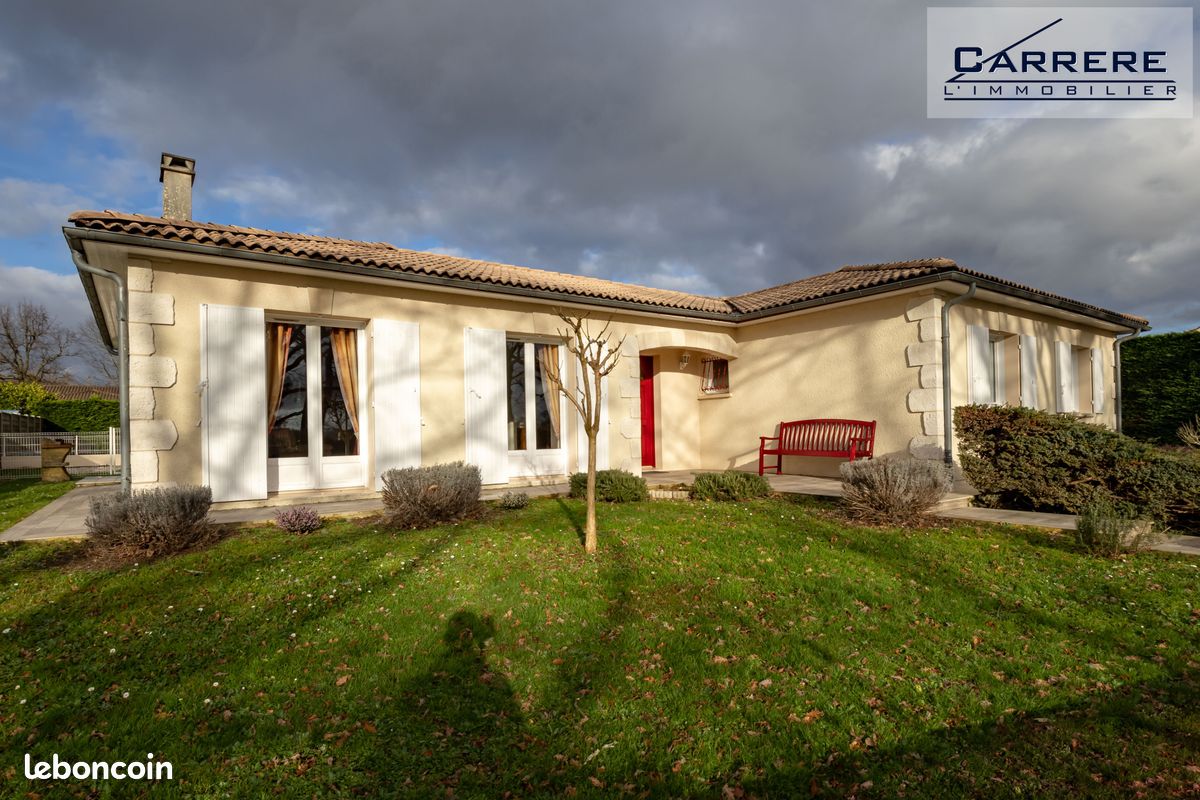 4 chambres Maison à Tresses, France No. 98544