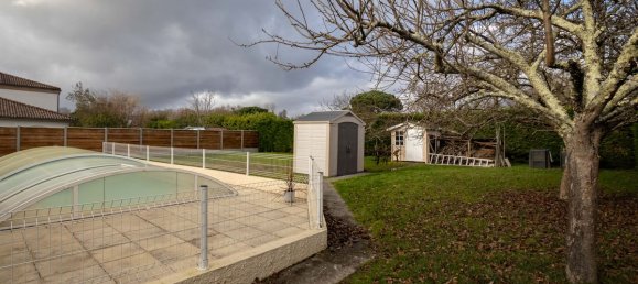 4 chambres Maison à Tresses, France No. 98544 9