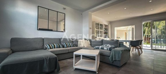 Casa de 5 dormitorios en Saint-Omer, France No. 325551 20