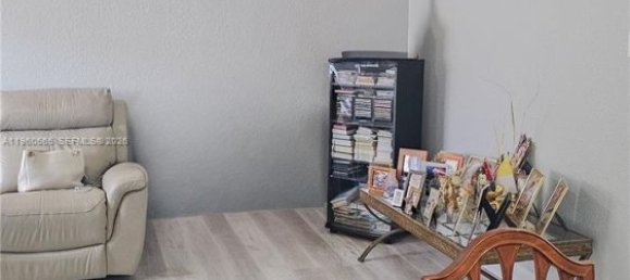 1 غرف نوم عقار تجاري في Miami, الولايات المتحدة رقم 614318 6