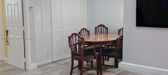 1 غرف نوم عقار تجاري في Miami, الولايات المتحدة رقم 614318 5