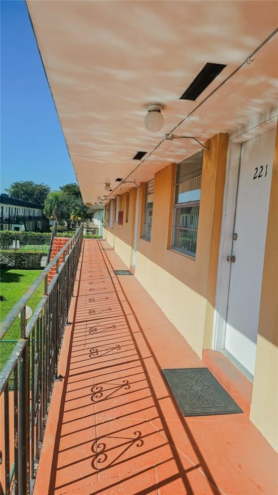 1 غرف نوم عقار تجاري في Miami, الولايات المتحدة رقم 614318