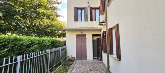 Дом с 6 комнатами в Гранце, Италия № 156161 6