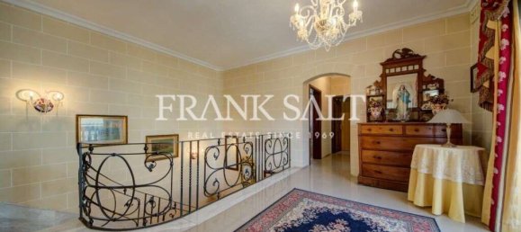 Casa de 3 dormitorios en Mtarfa, Malta No. 1418 15