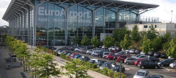 4 bedrooms Penthouse in Saint-Louis, France No. 94239 3